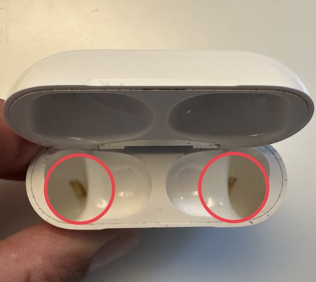 airpods case lint charging issues