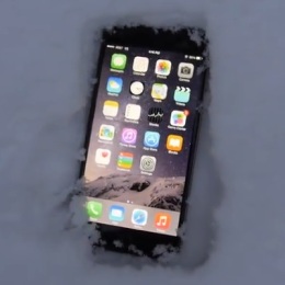 iphone 6 plus in snow