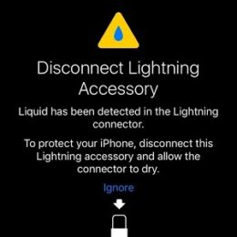 ios 10 warning for water detection on iphone lightning connector
