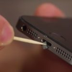pulling out lint from iphone charging port