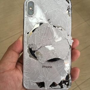 fully cracked iphone x